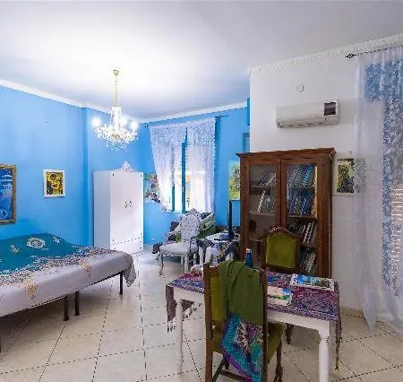 Central Chic Apartmán *