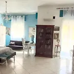 Central Chic Апартаменты