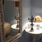 Central Chic Апартаменты *